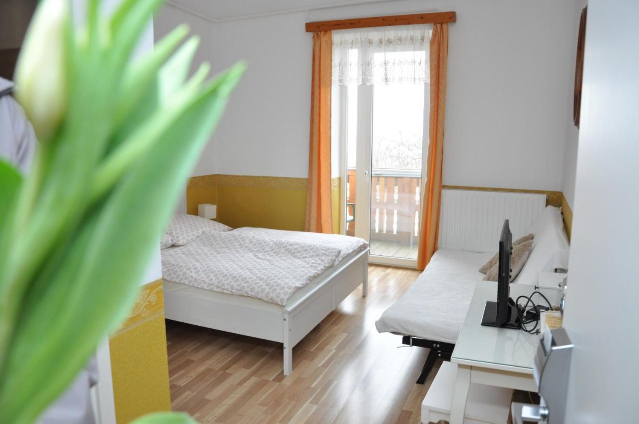 Gloriett Panzio Bed and Breakfast Fertőboz Exteriör bild