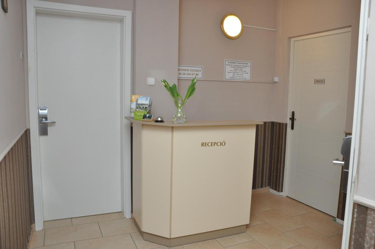 Gloriett Panzio Bed and Breakfast Fertőboz Exteriör bild