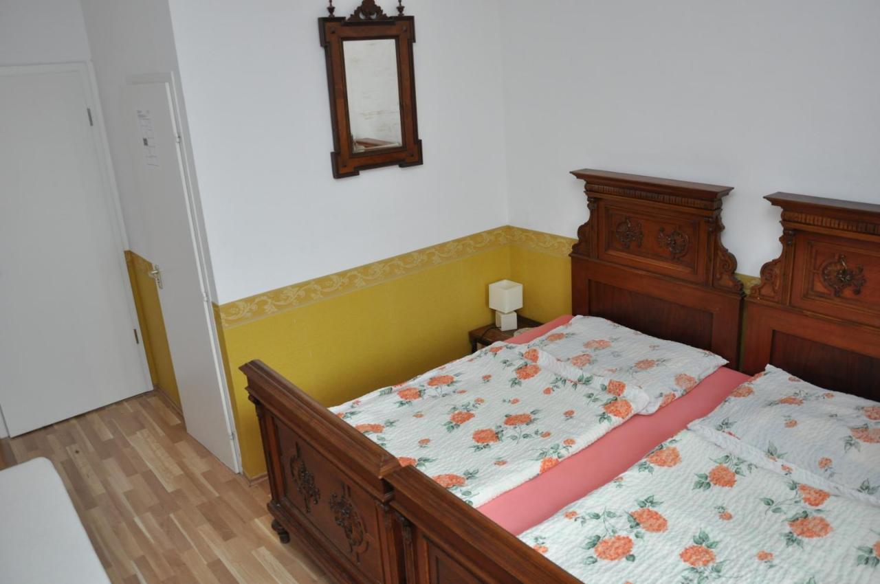 Gloriett Panzio Bed and Breakfast Fertőboz Exteriör bild