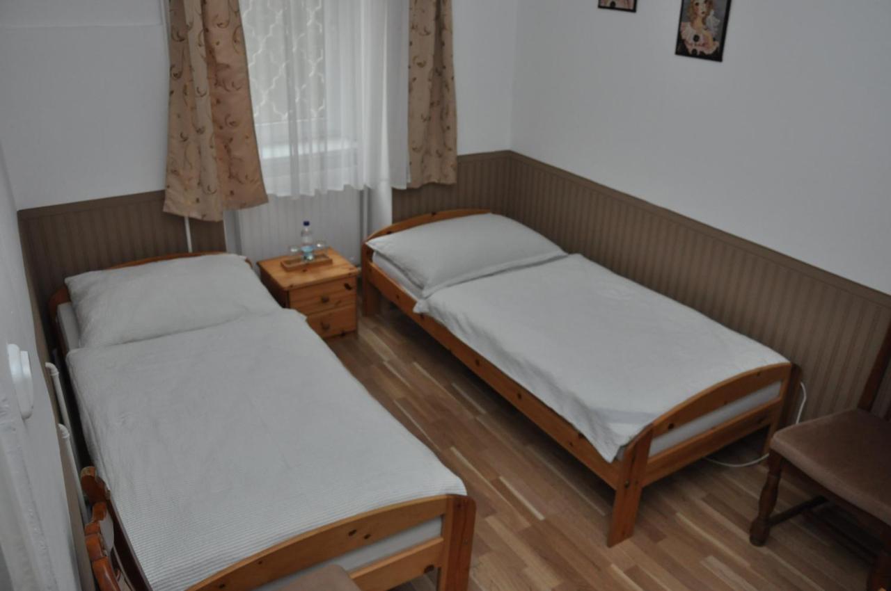 Gloriett Panzio Bed and Breakfast Fertőboz Exteriör bild