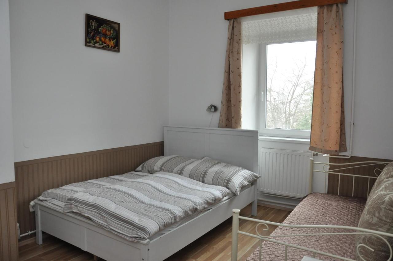 Gloriett Panzio Bed and Breakfast Fertőboz Exteriör bild