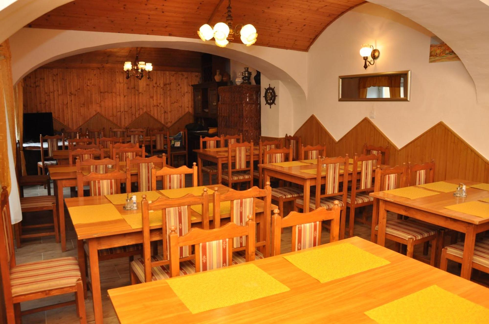 Gloriett Panzio Bed and Breakfast Fertőboz Exteriör bild